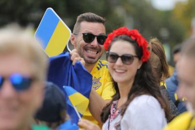 Украина узаконила поэток и политикинь