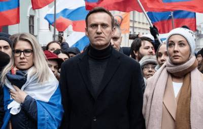 Кома Навального не сможет спасти его от многомиллионных штрафов