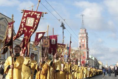 В Петербурге отменили крестный ход по Невскому проспекту 12 сентября