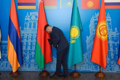 Белоруссия и Казахстан захотели торговать с Россией по-своему