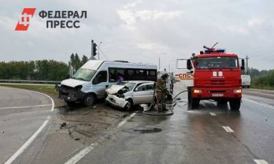 В ДТП под Новосибирском пострадали семь пассажиров автобуса