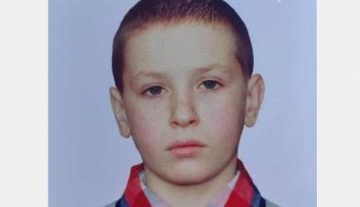 В Харькове пропал светловолосый школьник в красной футболке: фото и приметы
