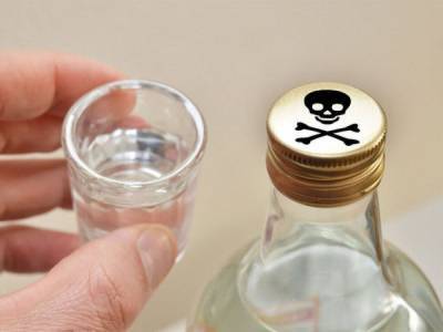 «Пили магазинную водку»: в Херсоне с отравлением госпитализировали семью