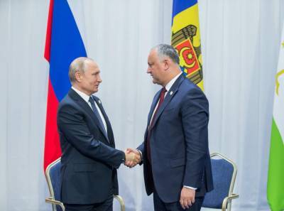 Путин поздравил Додона с Днём Независимости