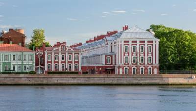 Более 70% подавших заявления в петербургские вузы составили иногородние студенты