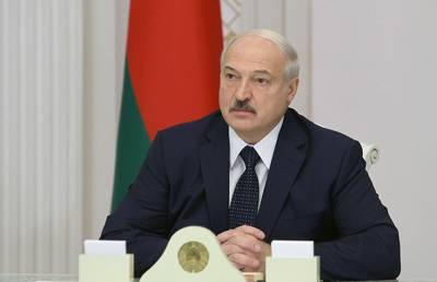 Лукашенко готов вести диалог с трудовыми и студенческими коллективами