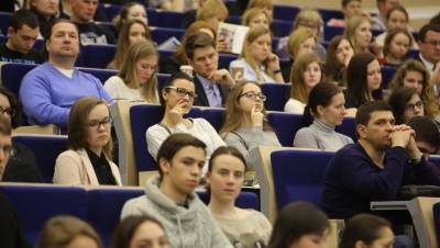 В Петербург решило поступить больше иностранных студентов