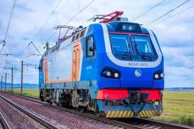В Украине на железную дорогу запустили первые частные локомотивы