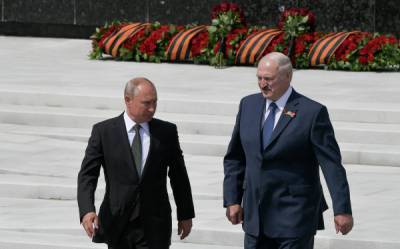 Путин сообщил о готовности Лукашенко рассмотреть конституционную реформу