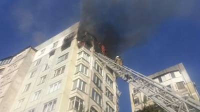 В Керчи ввели режим ЧС после пожара в многоэтажном доме