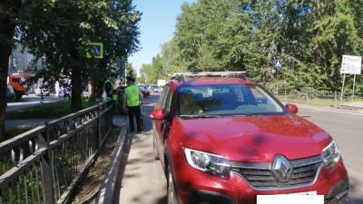 В Екатеринбурге автомобиль сбил четырех детей на пешеходном переходе