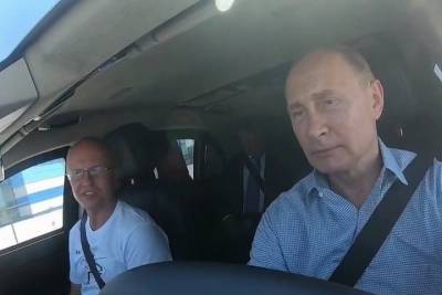 Путин прокатился по Тавриде: Надо пристегнуться, а то потом штраф