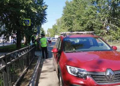 Водитель в Екатеринбурге сбил на переходе четверых детей