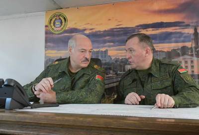 Лукашенко грозит отправить студентов в армию, если те выйдут на улицу