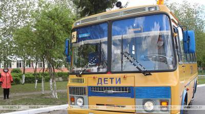 К новому учебному году в Гомельской области приобрели 11 школьных автобусов