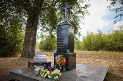 Зеленский приехал к месту гибели Скрябина и возложил цветы (фото)