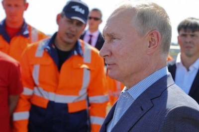 Путин рассказал о планах дорожного строительства в Крыму