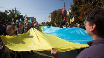 Самый большой флаг Украины неожиданно порвался