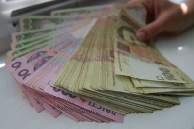 Во Львове миллионер-фанатик раздавал людям деньги от имени Иисуса Христа (видео)