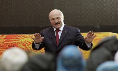 Лукашенко заявил, что не допустит обвала белорусского рубля