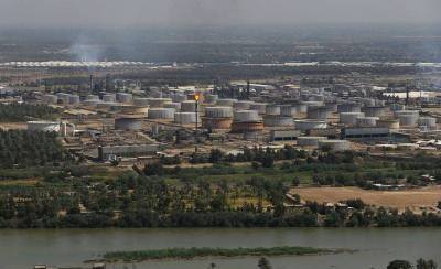 Ирак сократил экспорт нефти в августе, добыча - ниже квоты ОПЕК+