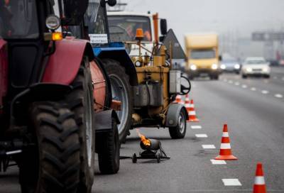 Дорожные работы ограничат скорость на 7 федеральных трассах в Ленобласти 28 августа