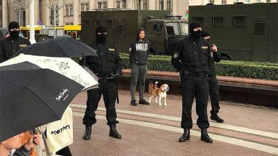 Два корреспондента «Известий» и оператор задержаны в Минске