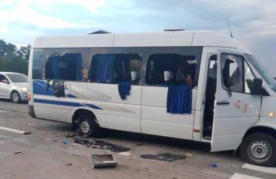 Нацкорпус и «Азов» расстреляли автобус на трассе Киев-Харьков, есть погибшие