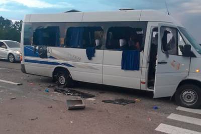Украинские депутаты заявили о расстреле радикалами автобуса с активистами