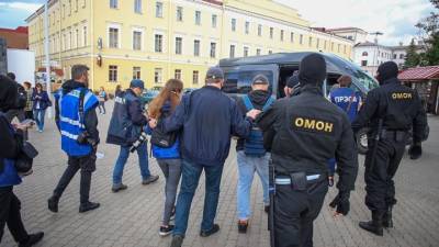 Задержанных в Минске российских журналистов отпустили