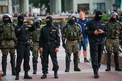 В Минске снова начались массовые задержания протестующих и журналистов