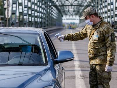 Правительство Украины решило на сутки раньше закрыть границы и изменило правила запрета на въезд иностранцам