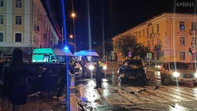 ДТП с участием такси произошло в Сыктывкаре, есть пострадавшие