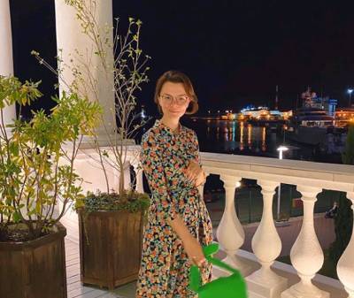 Татьяна Брухунова балует себя на отдыхе в Сочи сладостями