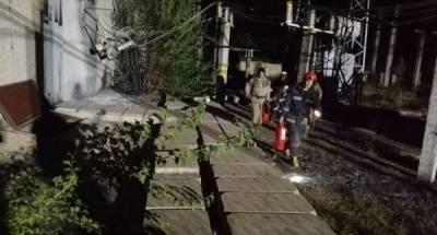 Взрыв на заводе в Одессе: спасатели потушили пожар