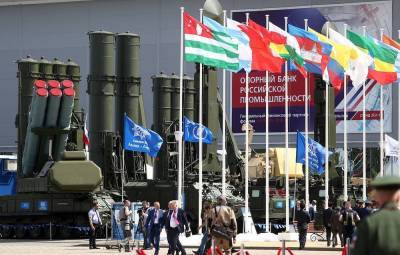 Военный эксперт: Баку сам выбирает российское оружие, какое ему нужно