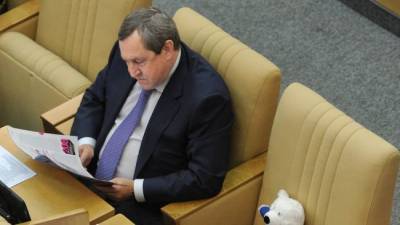 Генпрокуратура обвиняет депутата Госдумы во взятке в 3 млрд рублей
