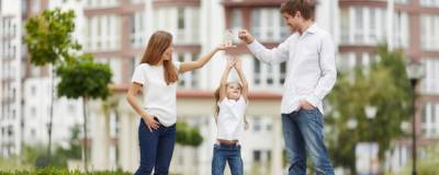 Для семей с усыновленными детьми предложили снизить ипотечную ставку