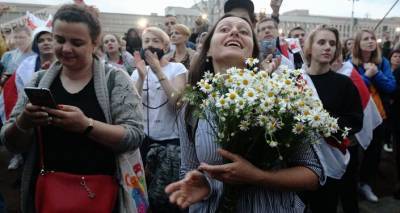 Мигранты из Беларуси смогут улучшить демографию в Латвии