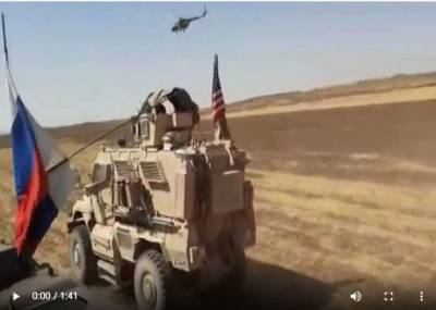 Появилось видео, как российские военные таранили автомобили военнослужащих США в Сирии (ВИДЕО)