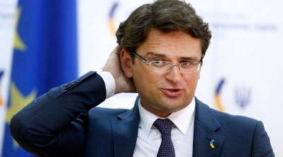 Киев не разрывает отношения с Минском, но к санкциям ЕС присоединится