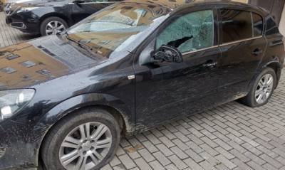 В Петербурге неизвестные серьезно повредили автомобиль журналиста Давида Френкеля