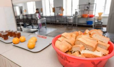 Тюменский Роспотребнадзор будет контролировать горячее питание в школах