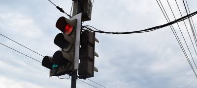 Светофоры на Лесном проспекте не будут работать еще несколько дней