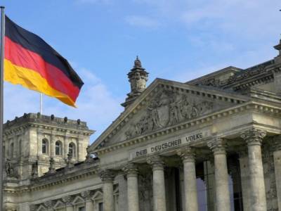 В Германии установили штрафы за отказ носить маску в общественных местах - unn.com.ua - Киев - Германия - земля Саксония-Анхальт