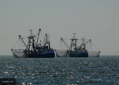 Американские рыболовы испугались военных кораблей ВМФ РФ в Беринговом море