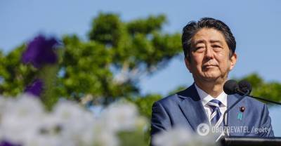 Премьер Японии Абэ ушел в отставку из-за болезни, высказавшись напоследок о РФ