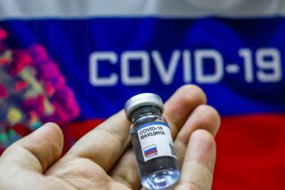 Глава Минздрава: в России пока не будут прививать детей от коронавируса