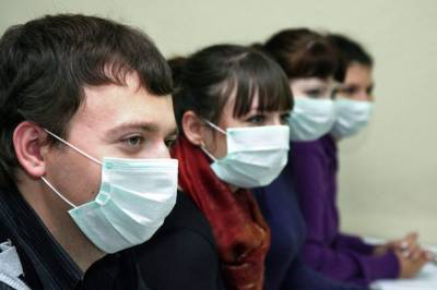 Студентов Удмуртии обязали носить маски во время учебы