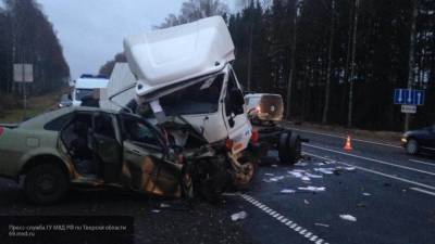 ДТП с грузовиком унесло жизни трех человек в Приморском крае